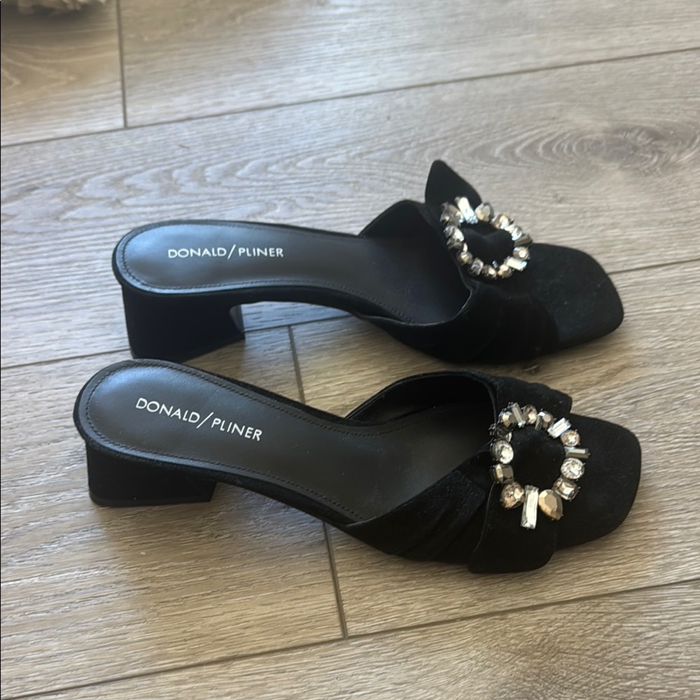 Donald J. Pliner Black Women's Heel Sandals